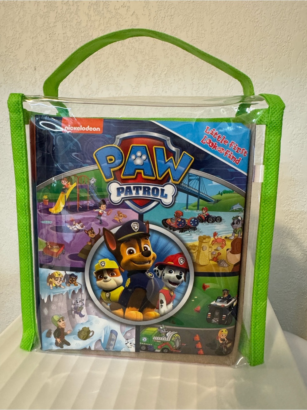 Nickelodeon Paw Patrol, Search w/Skye, Blues Clues 3 book set with carry case